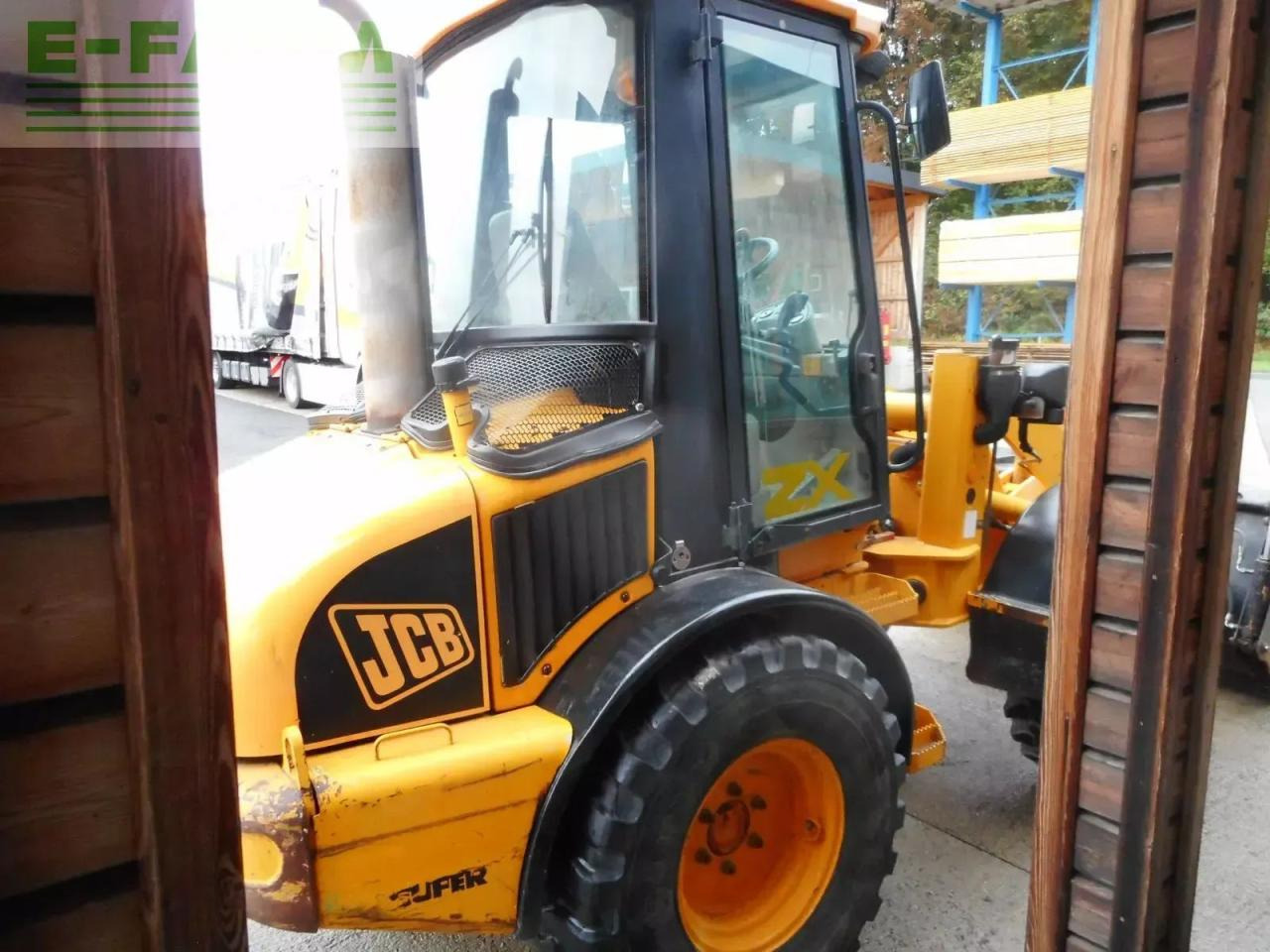 JCB 407 ( 5.400kg ) mit schaufel + gabel - Мини-экскаватор: фото 4 JCB 407 ( 5.400kg ) mit schaufel + gabel - Мини-экскаватор: фото 4