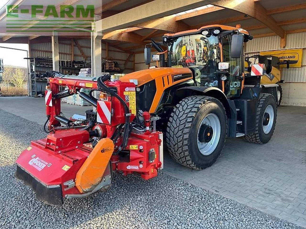 JCB 4220 fastrac icon kommunal - Трактор: фото 1 JCB 4220 fastrac icon kommunal - Трактор: фото 1