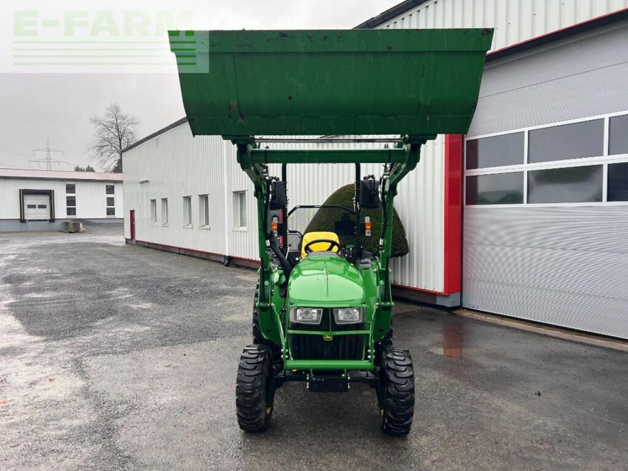 John Deere 3025e - Трактор: фото 2 John Deere 3025e - Трактор: фото 2