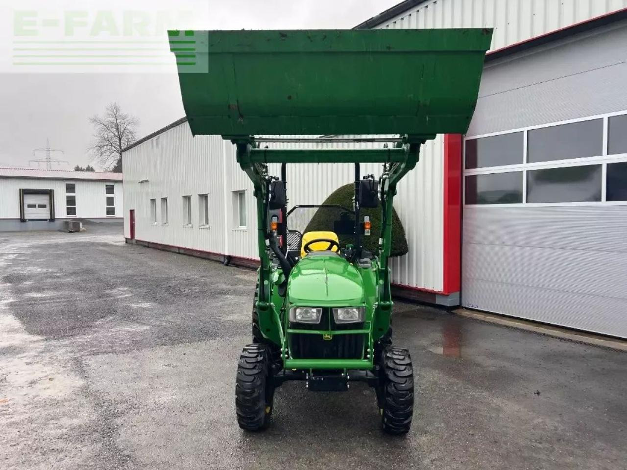 John Deere 3025e - Трактор: фото 2 John Deere 3025e - Трактор: фото 2