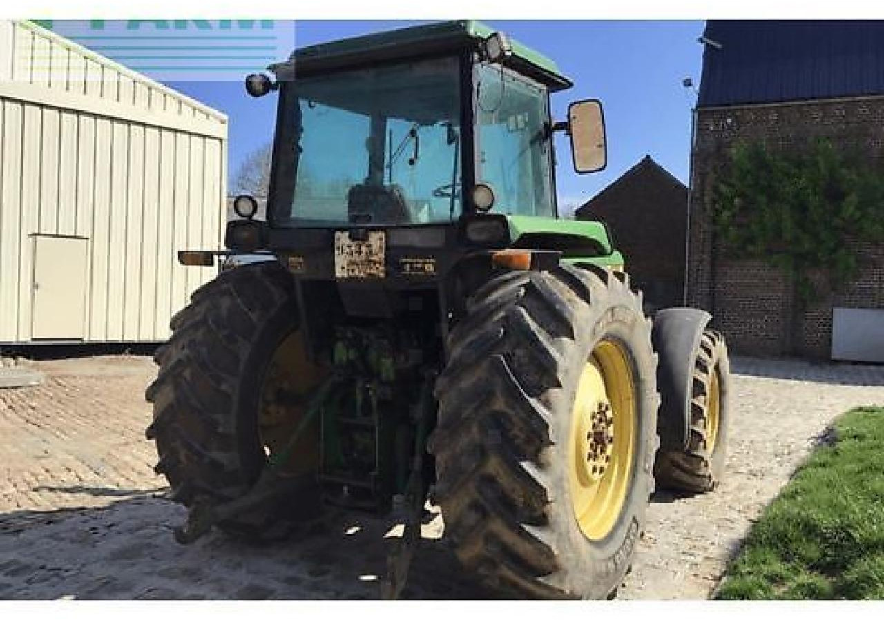 John Deere 4055 - Трактор: фото 3 John Deere 4055 - Трактор: фото 3