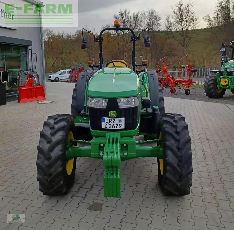John Deere 5050e - Трактор: фото 2 John Deere 5050e - Трактор: фото 2