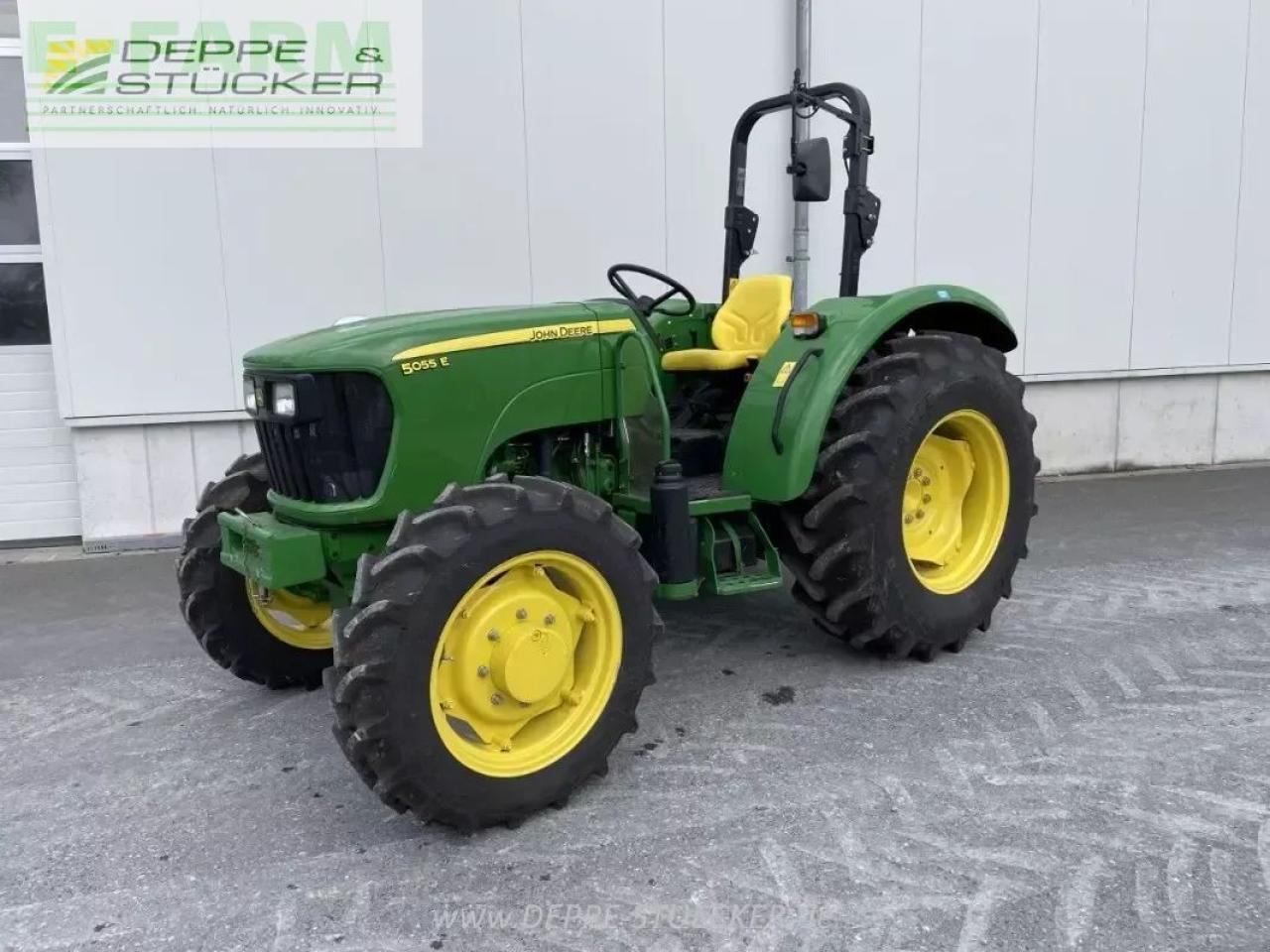 John Deere 5055e - Трактор: фото 1 John Deere 5055e - Трактор: фото 1