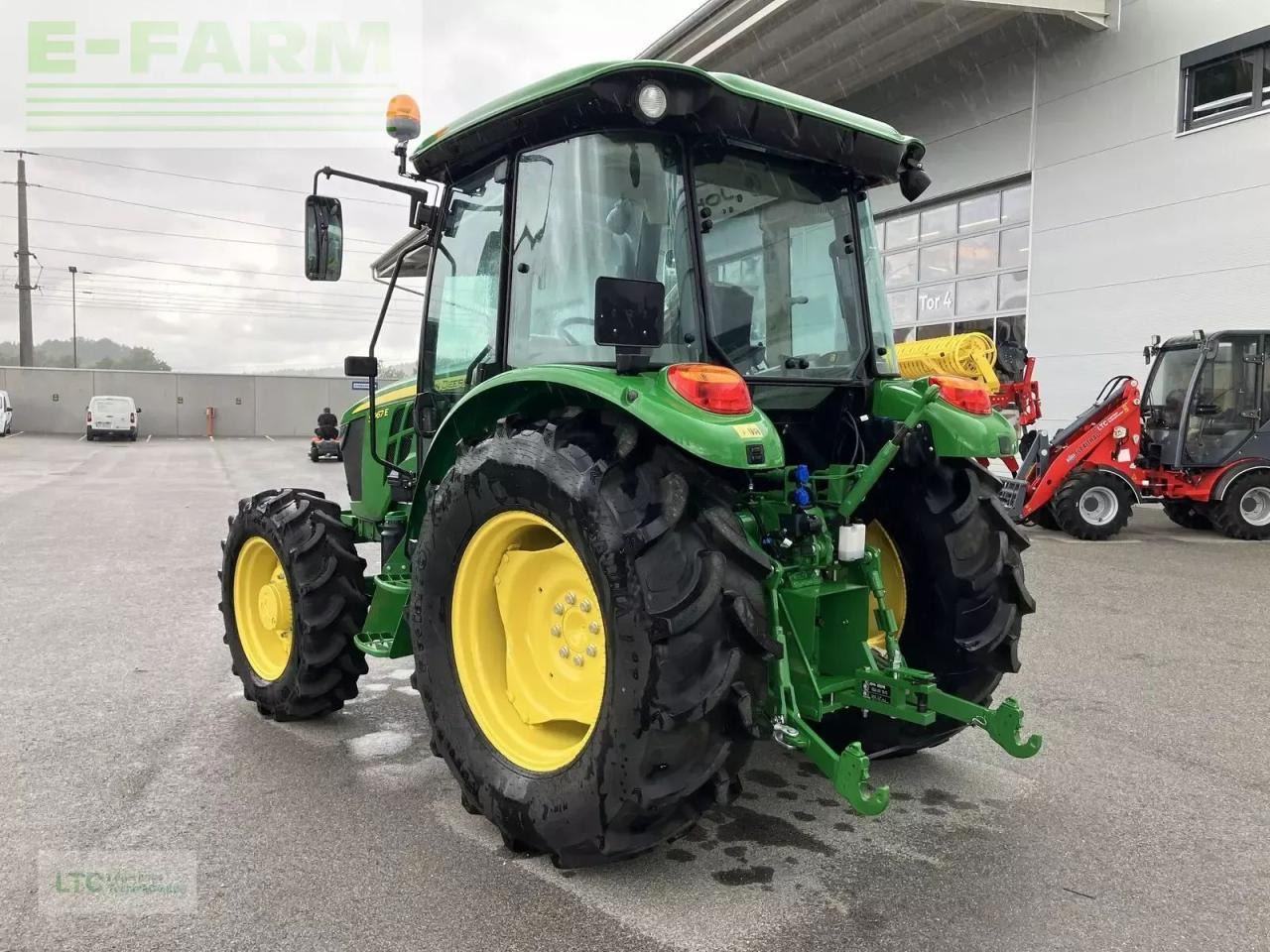 John Deere 5067e - Трактор: фото 4 John Deere 5067e - Трактор: фото 4