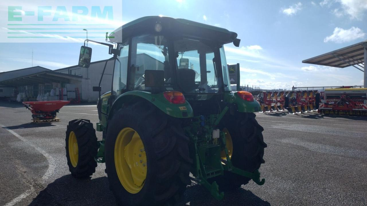 John Deere 5067e - Трактор: фото 4 John Deere 5067e - Трактор: фото 4