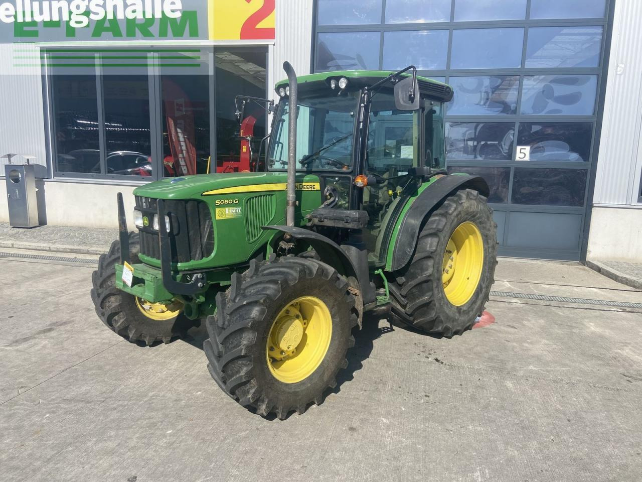 John Deere 5080g - Трактор: фото 1 John Deere 5080g - Трактор: фото 1