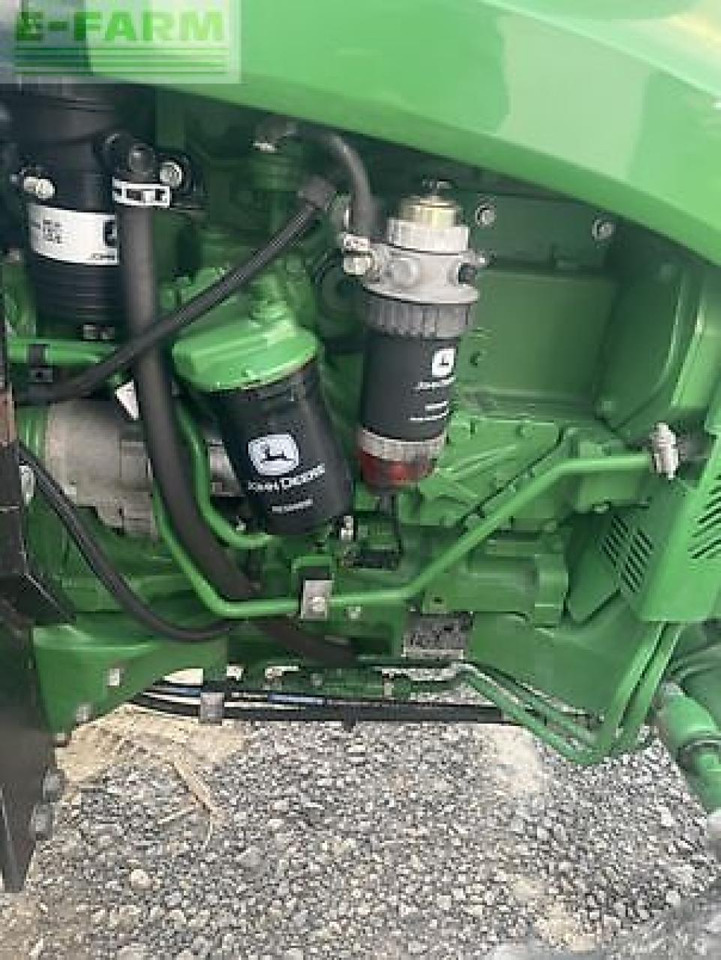 Трактор John Deere 5100r: фото 11