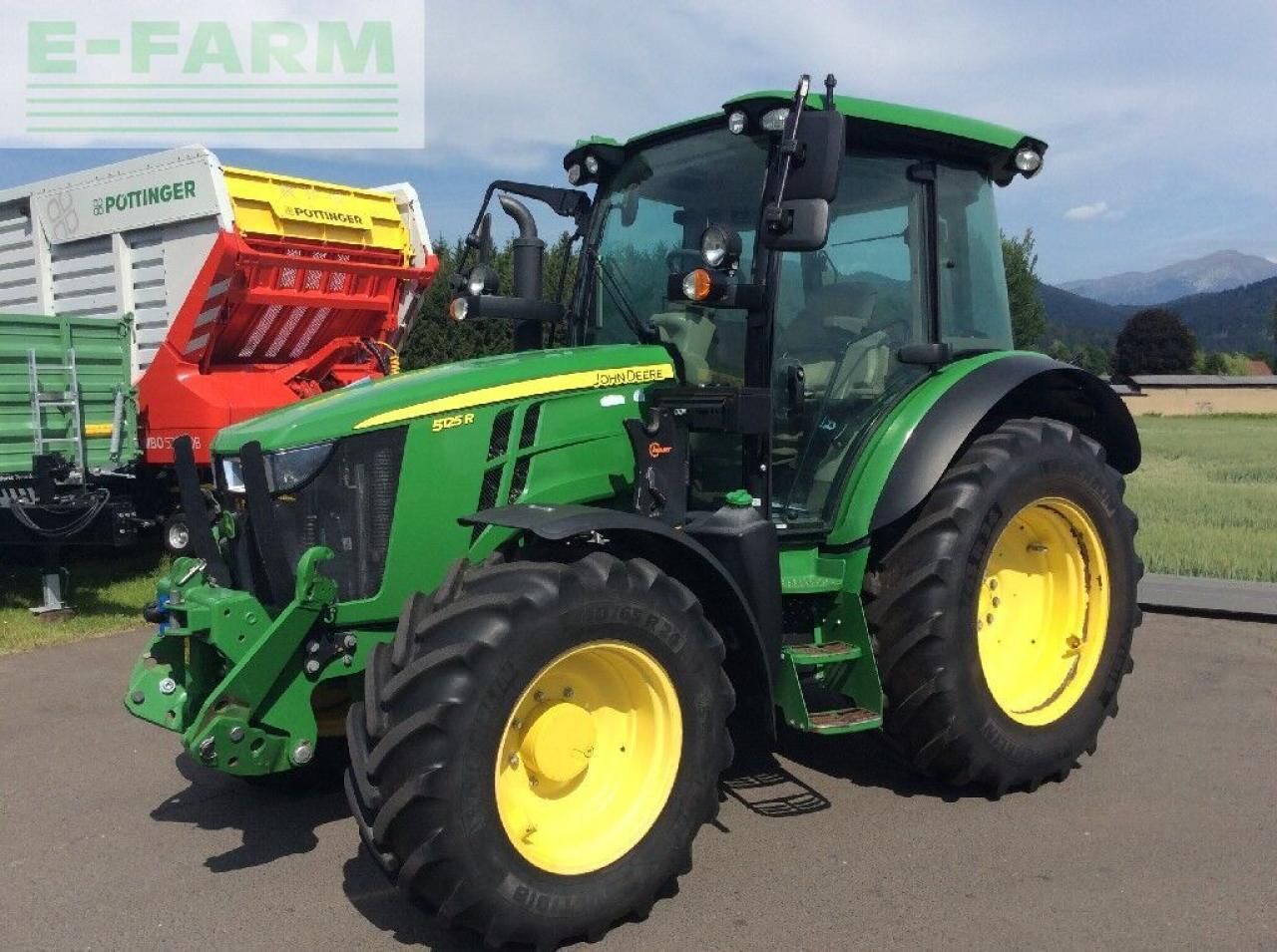 John Deere 5125 r - Трактор: фото 1 John Deere 5125 r - Трактор: фото 1