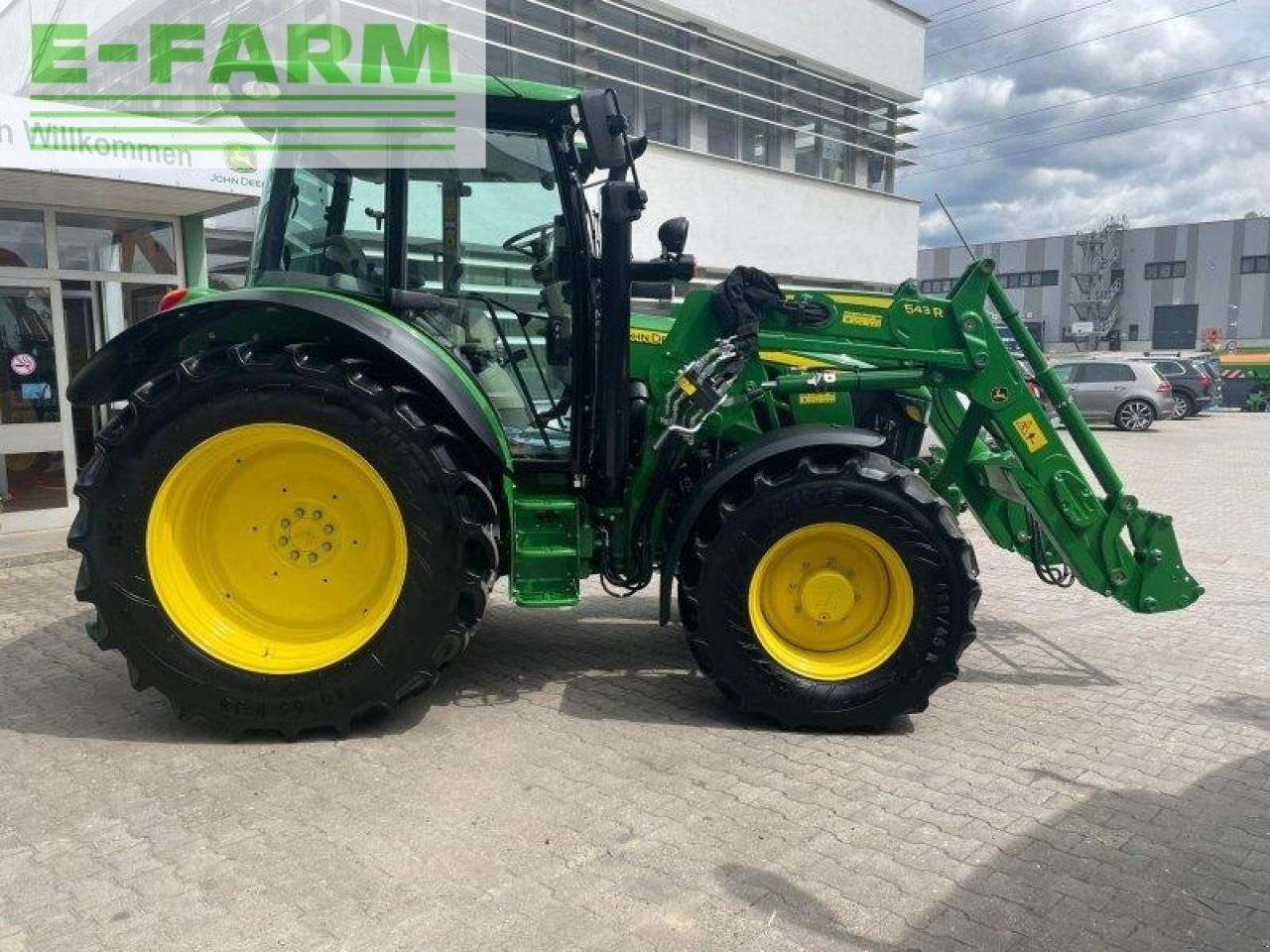 John Deere 5125r 5125 r - Трактор: фото 4 John Deere 5125r 5125 r - Трактор: фото 4