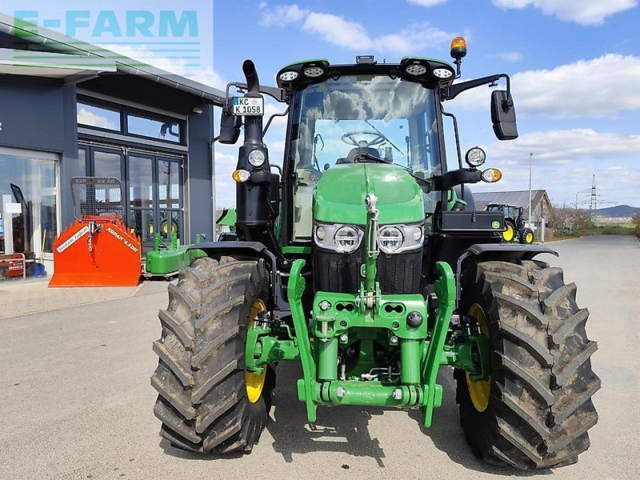 John Deere 6100m - Трактор: фото 2 John Deere 6100m - Трактор: фото 2