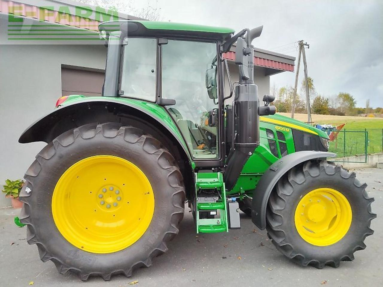 John Deere 6100m - Трактор: фото 5 John Deere 6100m - Трактор: фото 5