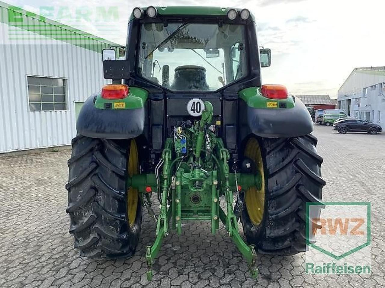 John Deere 6115 m - Трактор: фото 3 John Deere 6115 m - Трактор: фото 3