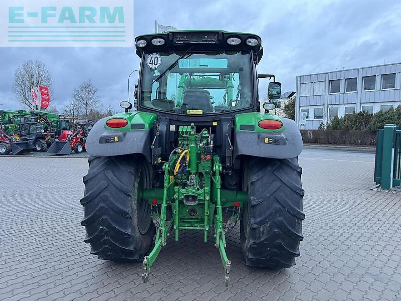 John Deere 6120r - Трактор: фото 5 John Deere 6120r - Трактор: фото 5