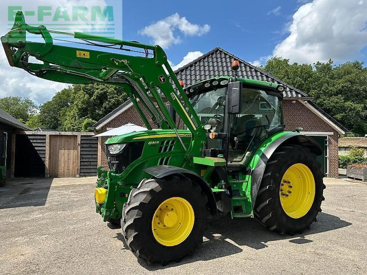 John Deere 6130r ap+frontlader at-ready+lucht - Трактор: фото 1 John Deere 6130r ap+frontlader at-ready+lucht - Трактор: фото 1