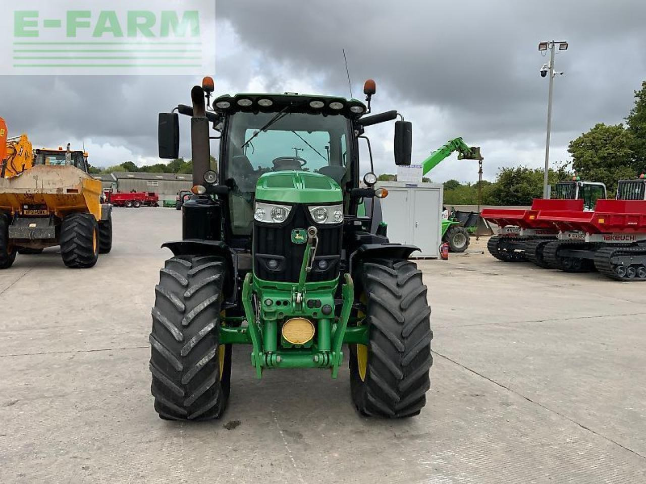 John Deere 6215r tractor (st23802) - Трактор: фото 3 John Deere 6215r tractor (st23802) - Трактор: фото 3