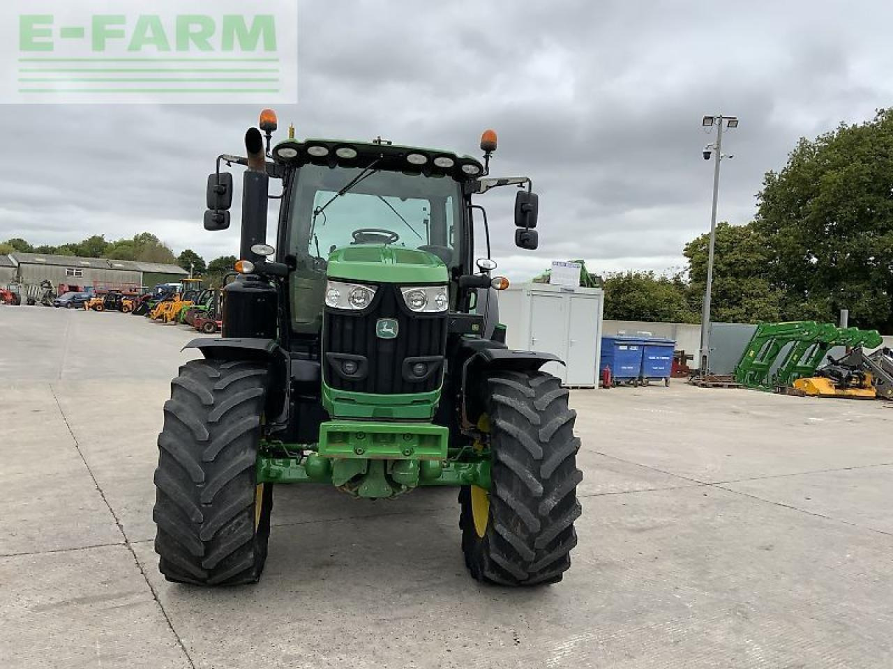 John Deere 6215r tractor (st24142) - Трактор: фото 3 John Deere 6215r tractor (st24142) - Трактор: фото 3