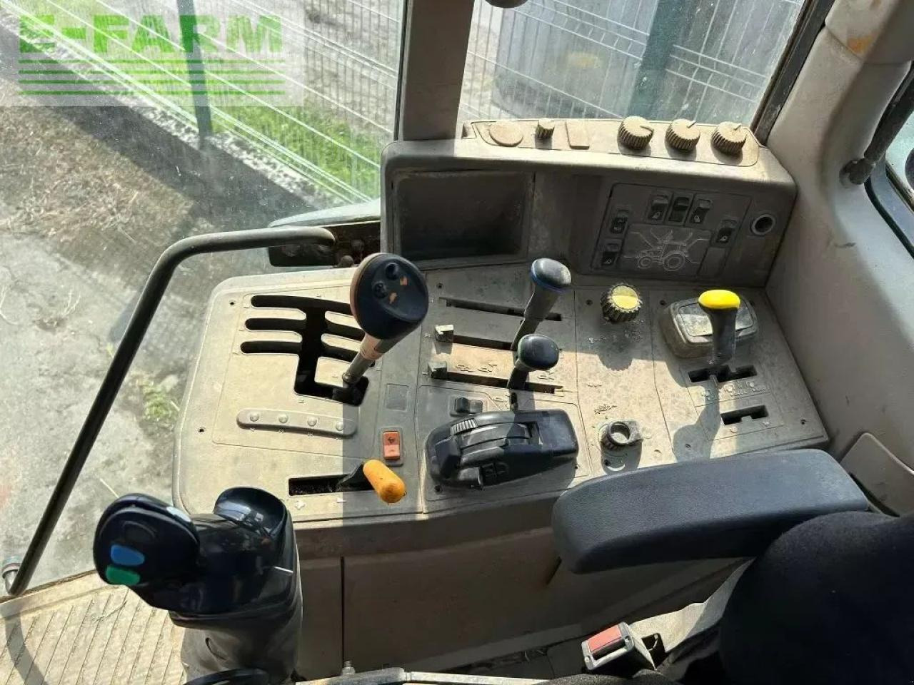 John Deere 6230 std - Трактор: фото 4 John Deere 6230 std - Трактор: фото 4
