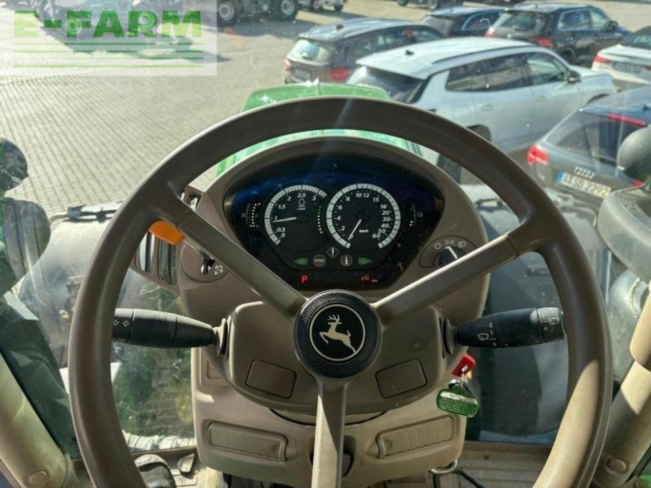 Трактор John Deere 6230r: фото 9