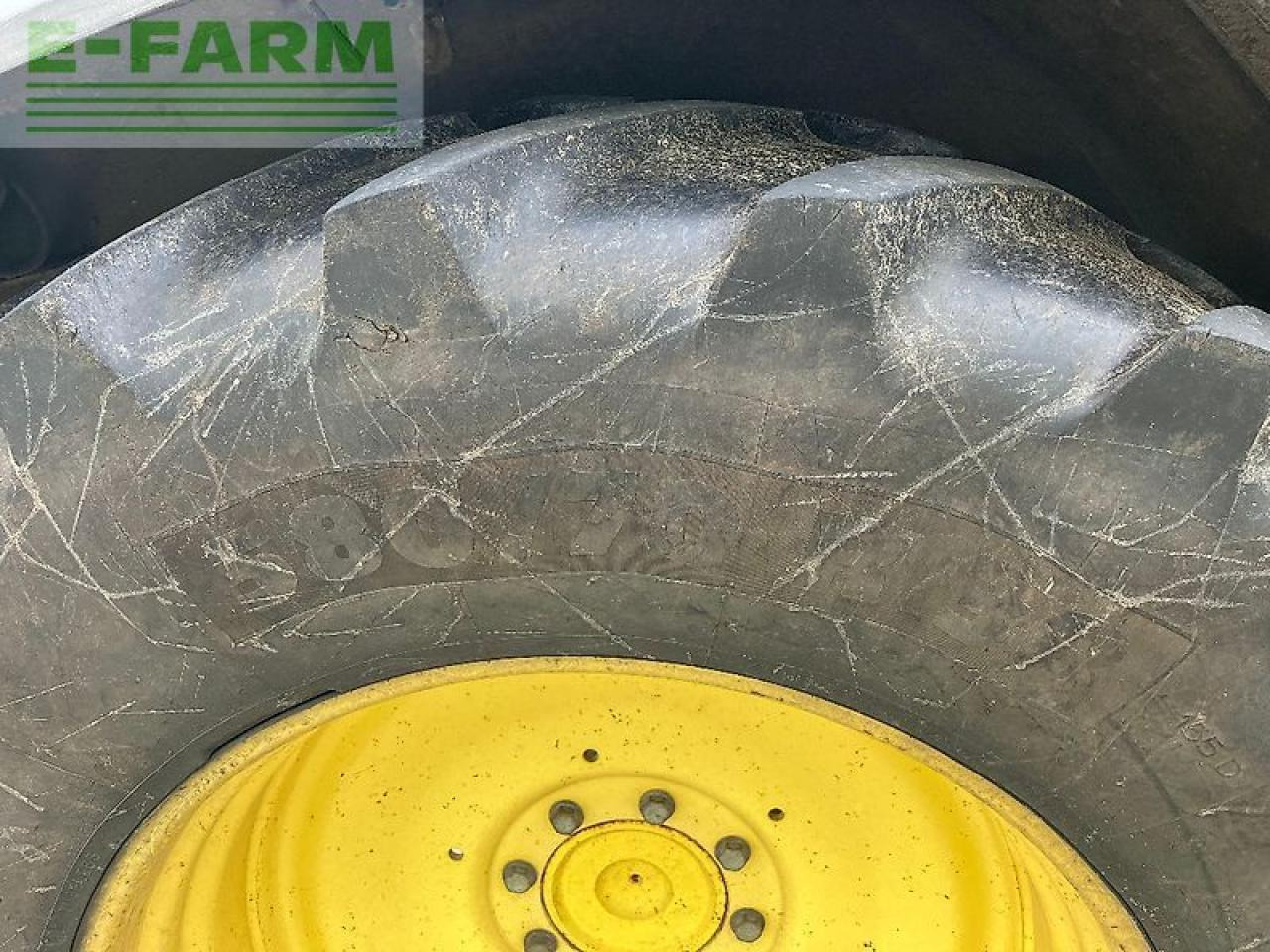 John Deere 6810 - Трактор: фото 3 John Deere 6810 - Трактор: фото 3