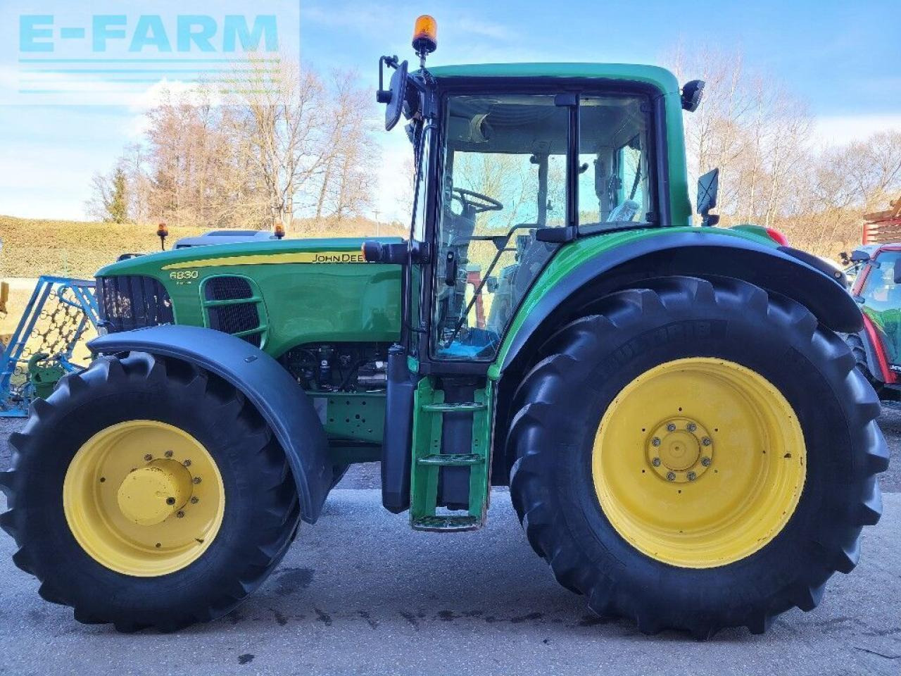 John Deere 6830 premium - Трактор: фото 1 John Deere 6830 premium - Трактор: фото 1