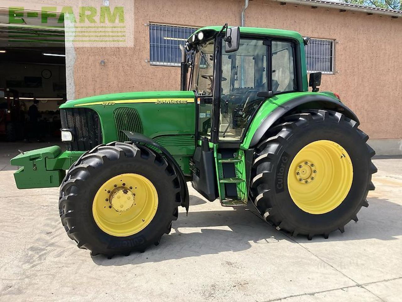 John Deere 6920 s *auto quad* - Трактор: фото 2 John Deere 6920 s *auto quad* - Трактор: фото 2