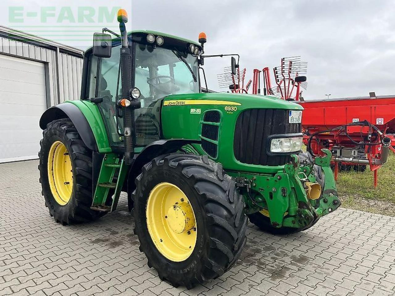 John Deere 6930 premium - Трактор: фото 4 John Deere 6930 premium - Трактор: фото 4