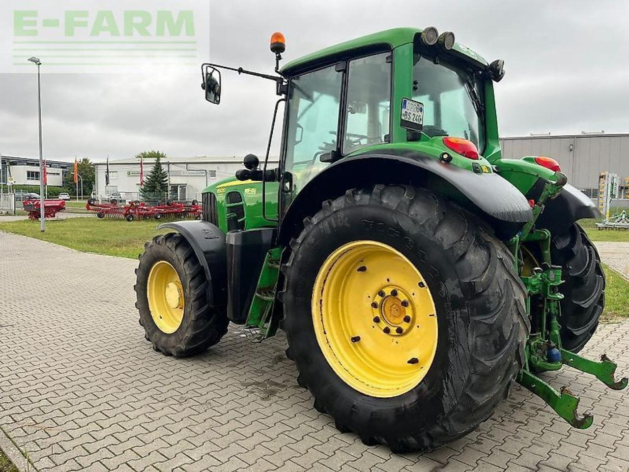John Deere 6930 premium - Трактор: фото 2 John Deere 6930 premium - Трактор: фото 2
