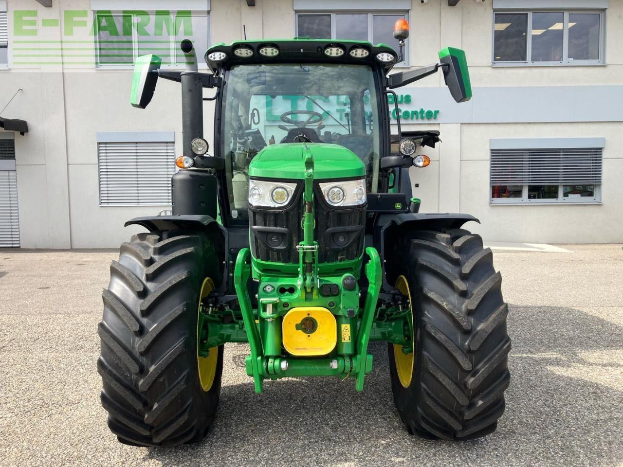 John Deere 6R 150 - Трактор: фото 3 John Deere 6R 150 - Трактор: фото 3