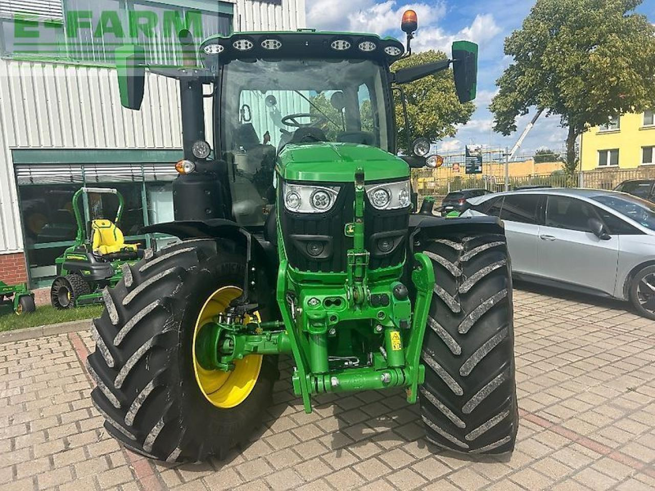 John Deere 6r 150 - Трактор: фото 2 John Deere 6r 150 - Трактор: фото 2