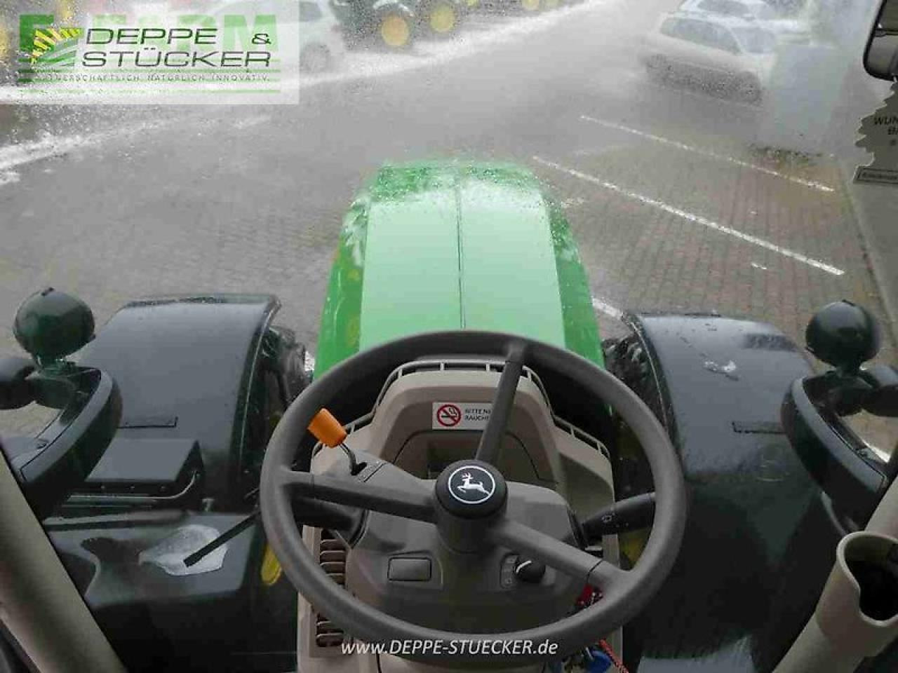 Трактор John Deere 6r 215: фото 16