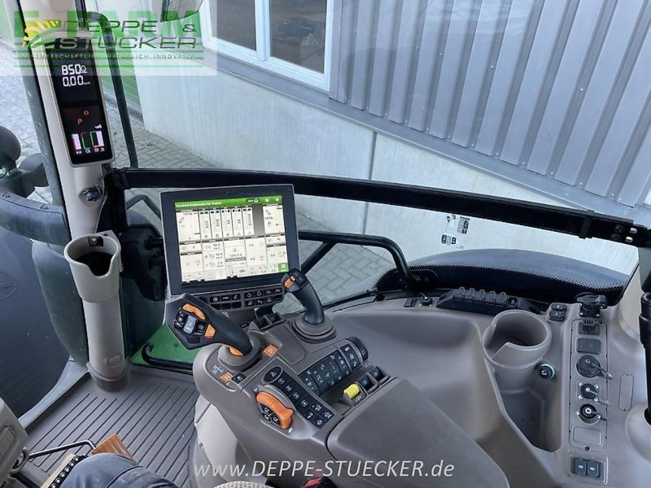 Трактор John Deere 6r 250: фото 8
