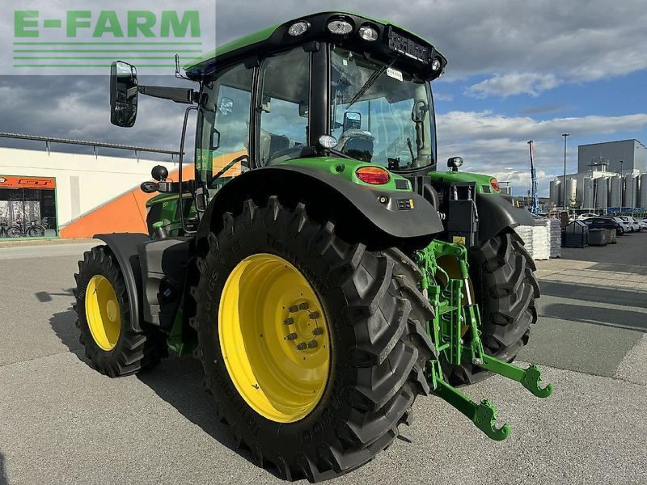 John Deere 6r150 - Трактор: фото 5 John Deere 6r150 - Трактор: фото 5