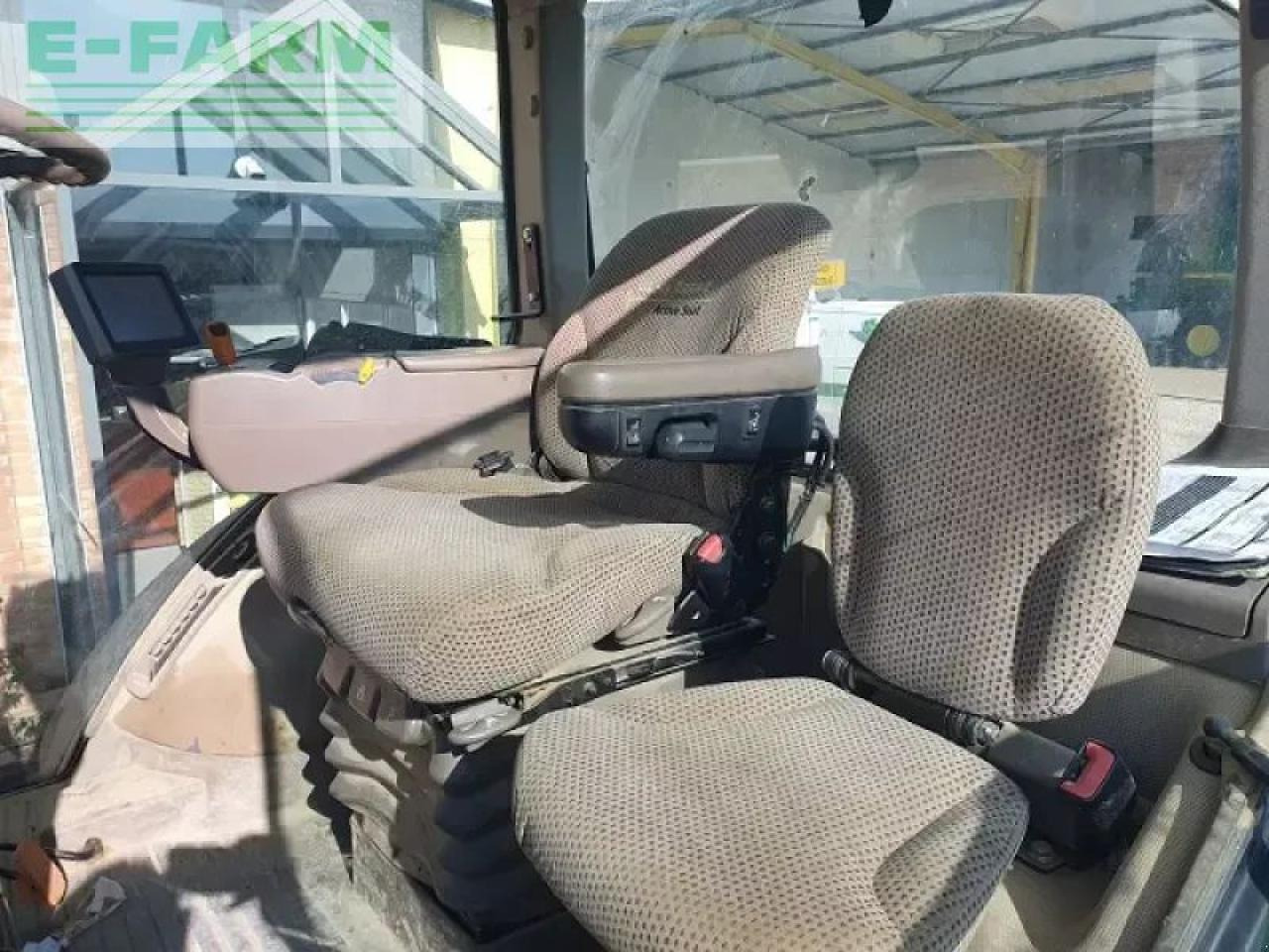 John Deere 7215r - Трактор: фото 5 John Deere 7215r - Трактор: фото 5