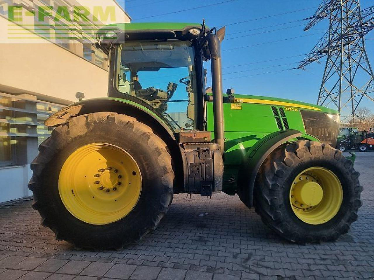 John Deere 7230r - Трактор: фото 3 John Deere 7230r - Трактор: фото 3