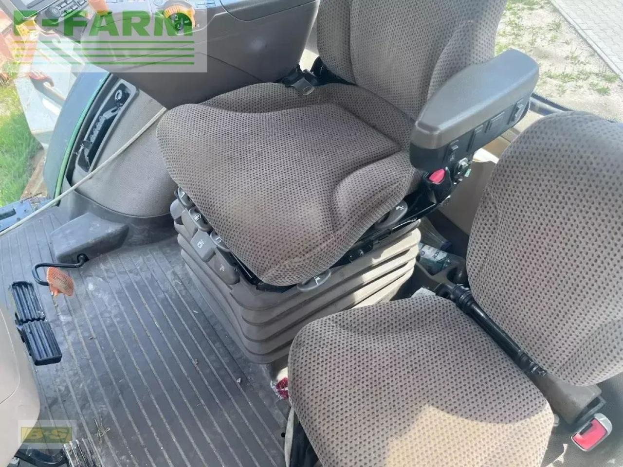 Трактор John Deere 7290r: фото 13