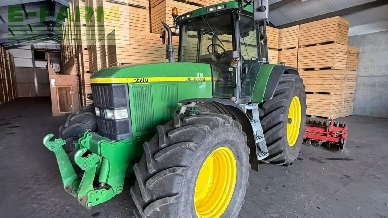 John Deere 7710 auto quad - Трактор: фото 1 John Deere 7710 auto quad - Трактор: фото 1