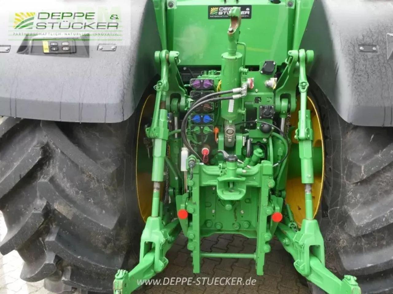John Deere 7r330 - Трактор: фото 5 John Deere 7r330 - Трактор: фото 5
