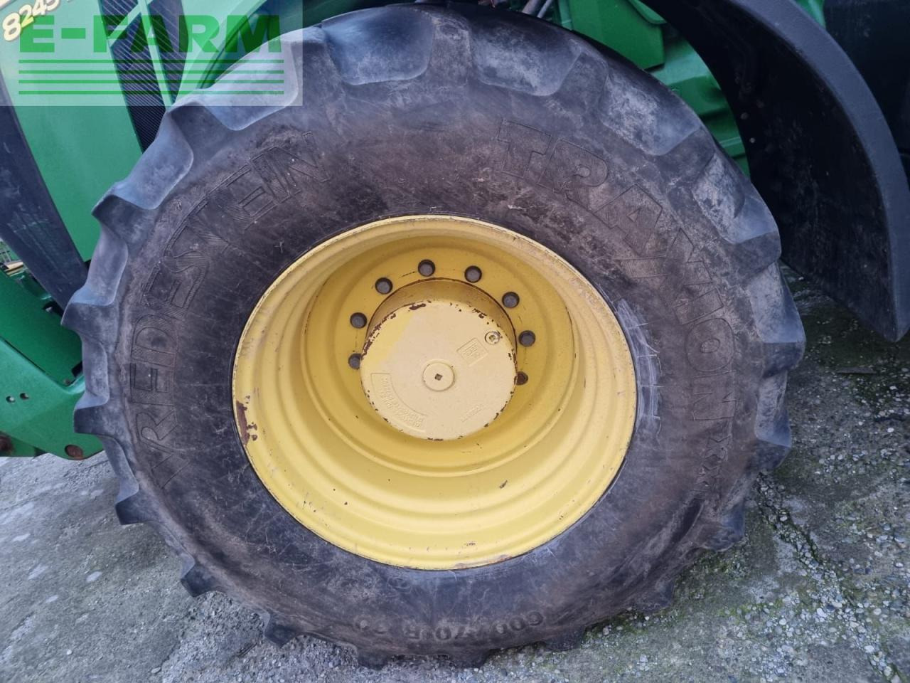 John Deere 8245 R - Трактор: фото 3 John Deere 8245 R - Трактор: фото 3