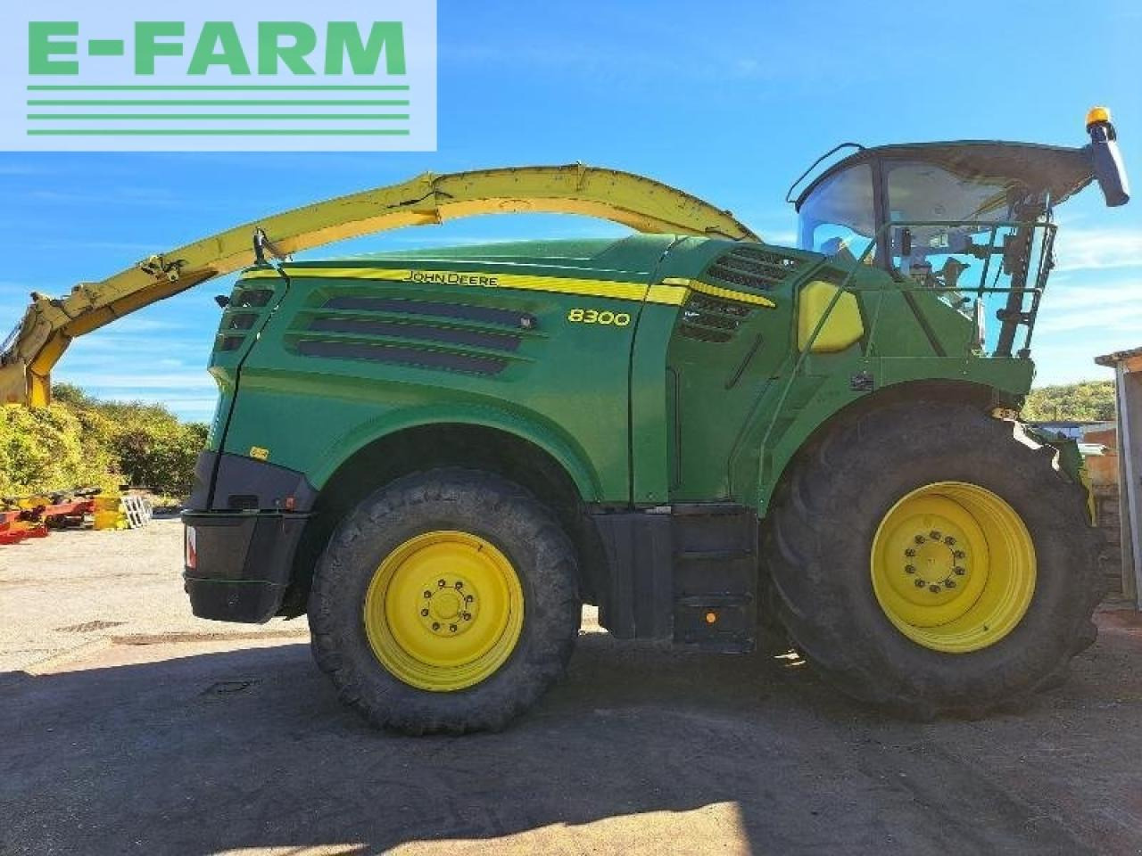 John Deere 8300 - Кормоуборочный комбайн: фото 2 John Deere 8300 - Кормоуборочный комбайн: фото 2