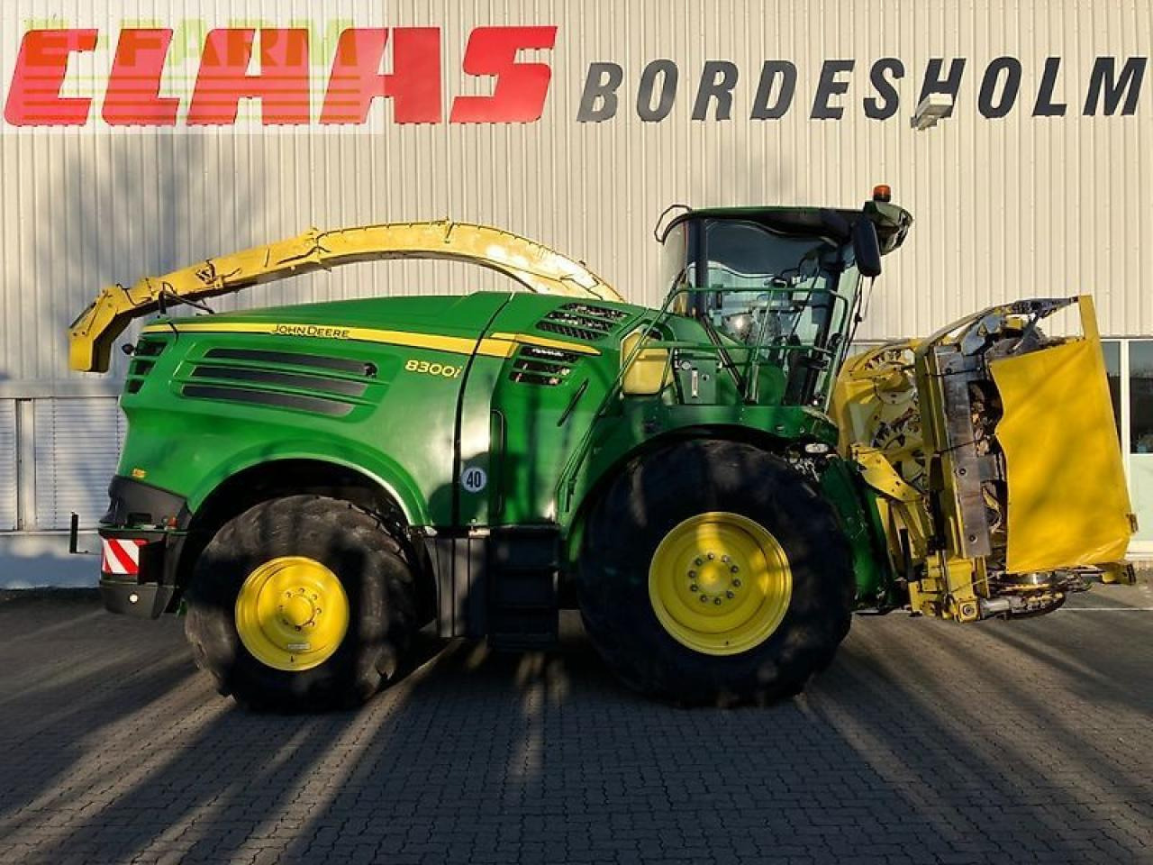 John Deere 8300i - Кормоуборочный комбайн: фото 2 John Deere 8300i - Кормоуборочный комбайн: фото 2