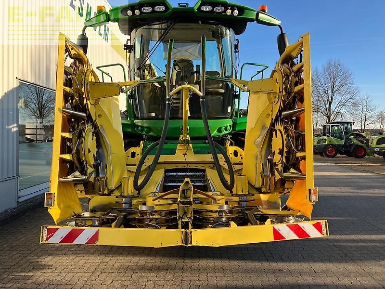 John Deere 8300i - Кормоуборочный комбайн: фото 4 John Deere 8300i - Кормоуборочный комбайн: фото 4