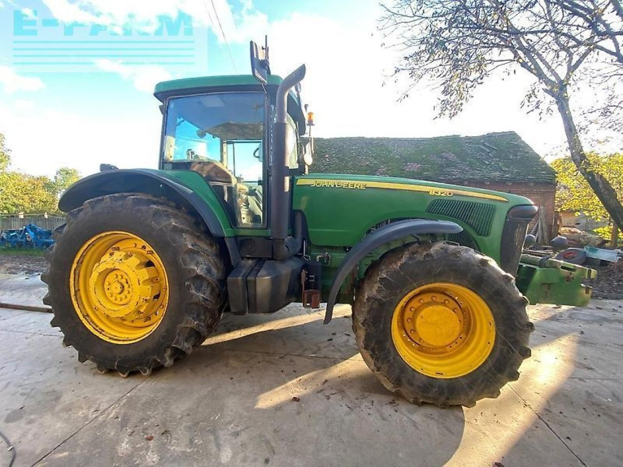 John Deere 8320 - Трактор: фото 3 John Deere 8320 - Трактор: фото 3