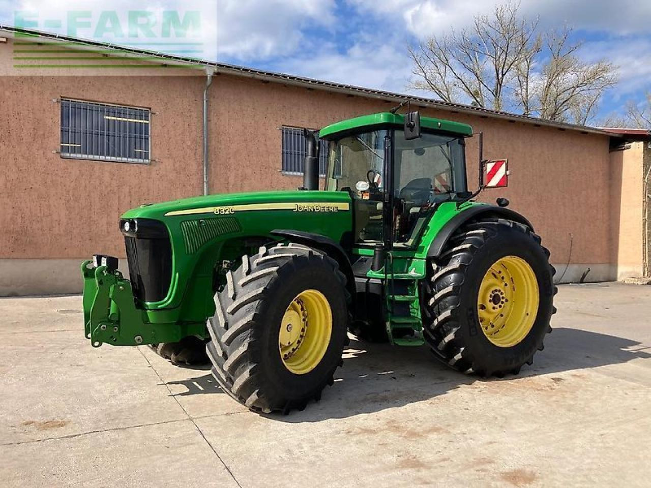 John Deere 8320 ils - Трактор: фото 1 John Deere 8320 ils - Трактор: фото 1