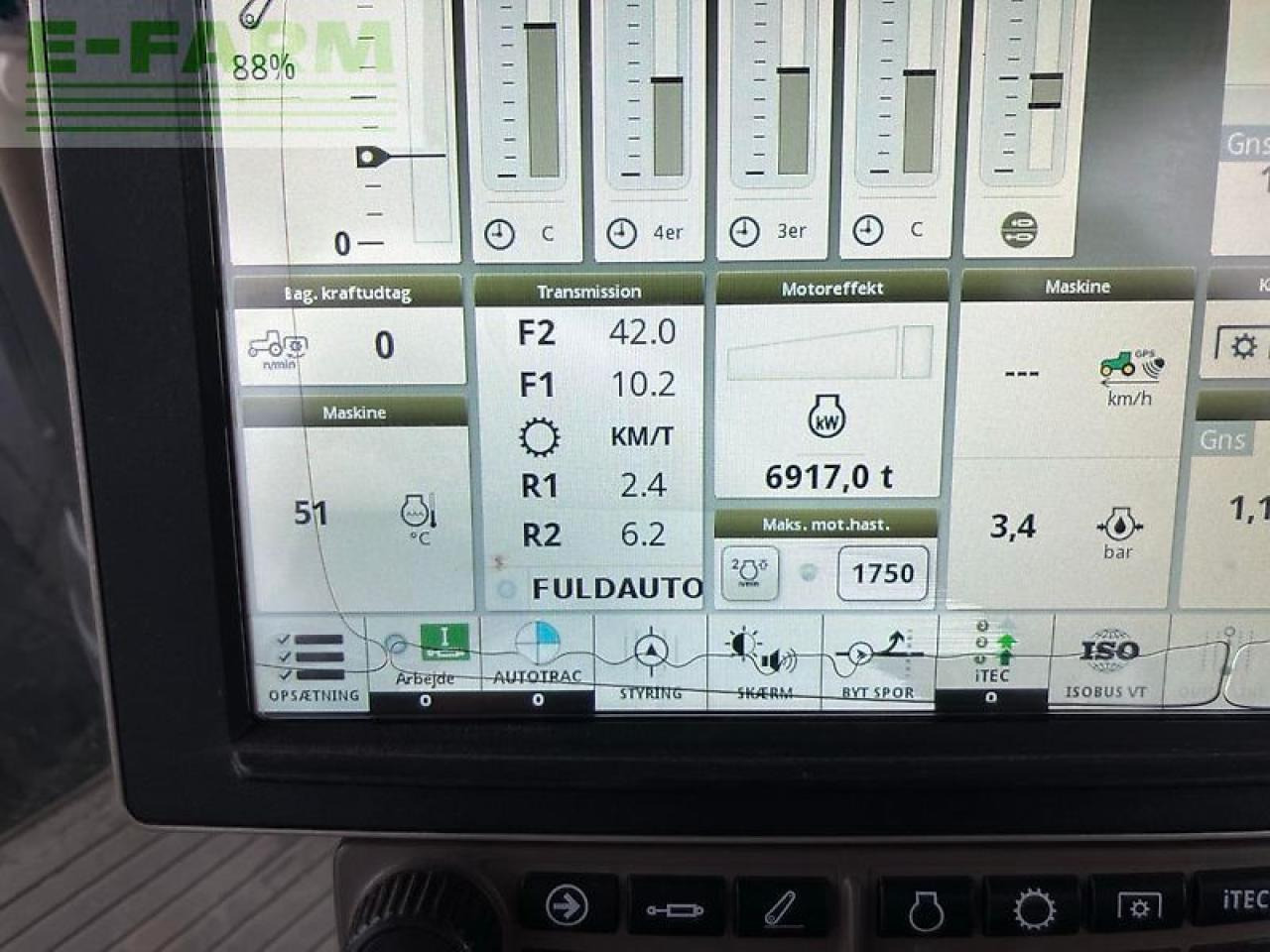 John Deere 8320r - Трактор: фото 3 John Deere 8320r - Трактор: фото 3