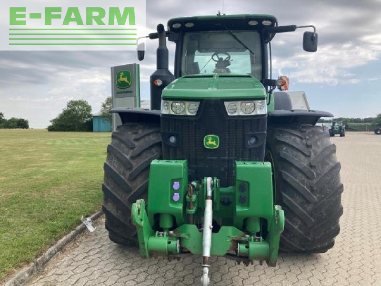 Трактор John Deere 8370r: фото 6