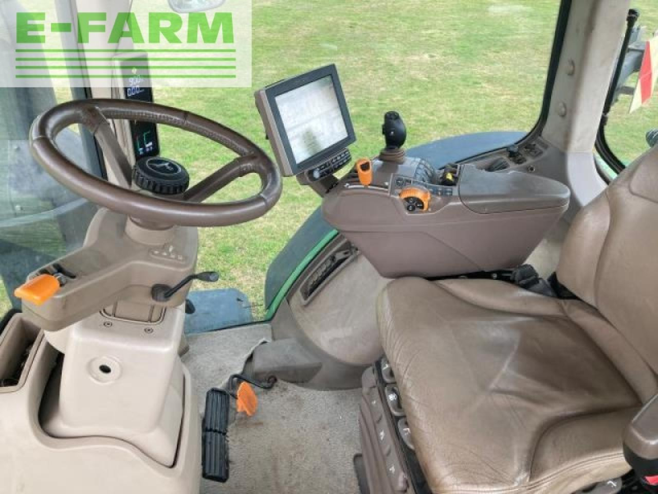 Трактор John Deere 8370r: фото 10