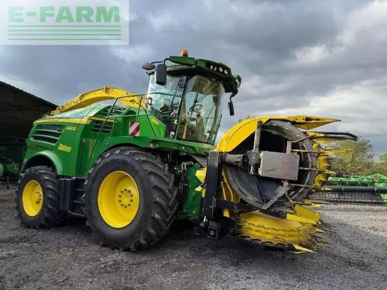 John Deere 8400 - Кормоуборочный комбайн: фото 3 John Deere 8400 - Кормоуборочный комбайн: фото 3