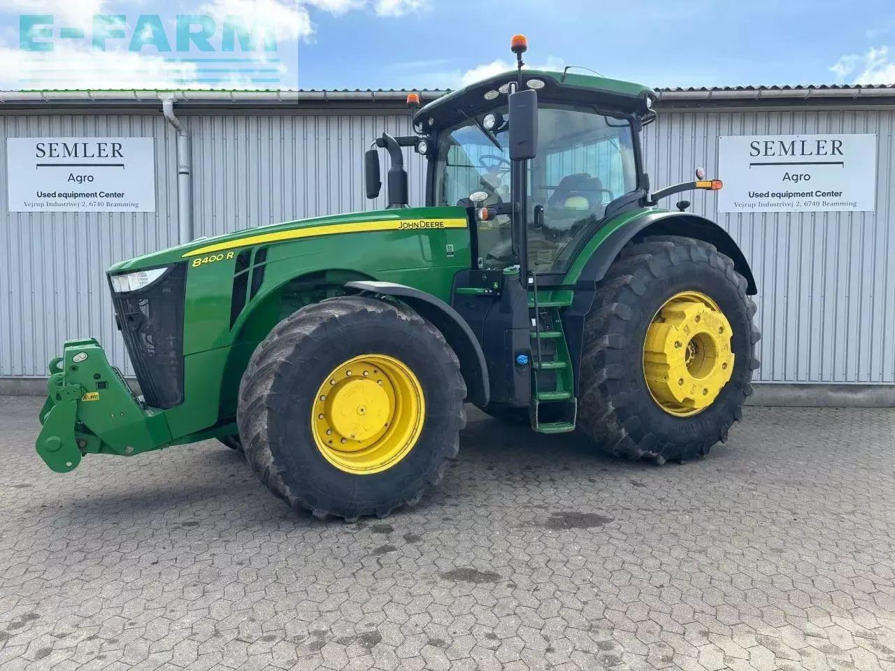 John Deere 8400r - Трактор: фото 1 John Deere 8400r - Трактор: фото 1