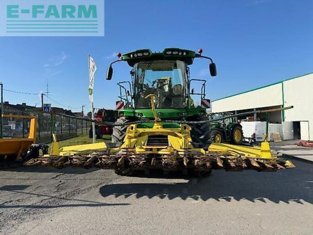 John Deere 8500 - Кормоуборочный комбайн: фото 2 John Deere 8500 - Кормоуборочный комбайн: фото 2