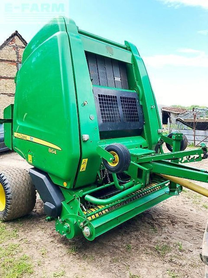 John Deere 864 premium maxicut - Пресс-подборщик тюковый: фото 1 John Deere 864 premium maxicut - Пресс-подборщик тюковый: фото 1